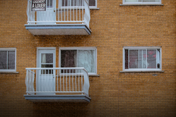 Crise du logement Loyers en?folie)