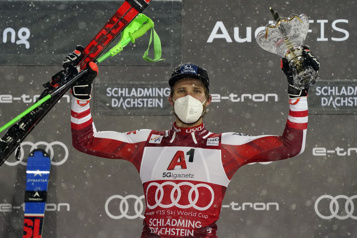 Ski alpin Marco Schwarz remporte le slalom de Schladming)