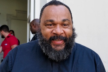 Dieudonné condamné à une amende pour sa chanson sur la Shoah)