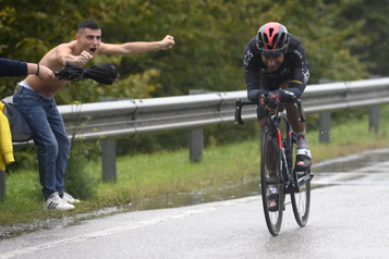 L’équatorien Jhonatan Narvaez remporte la 12e?étape du Tour d’Italie)