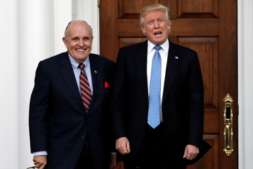 Perquisition chez Giuliani Trump et Biden s’accusent d’avoir politisé la Justice)