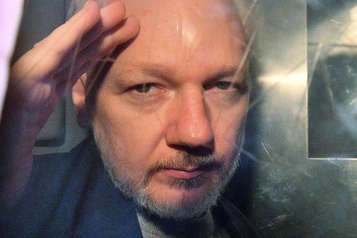Assange a eu deux fils avec son avocate quand il était à l’ambassade d’Équateur