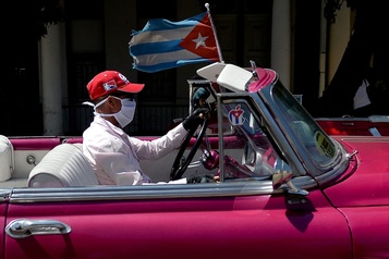 Les touristes se hâtent de quitter Cuba
