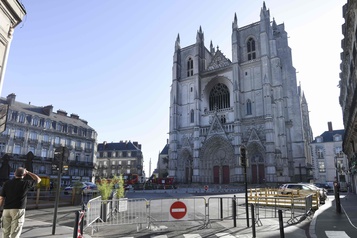 Incendie dans la cathédrale de Nantes: un bénévole remis en liberté)