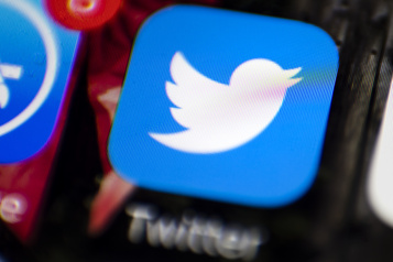 Vaccins contre la COVID-19 Twitter va sévir contre la désinformation)