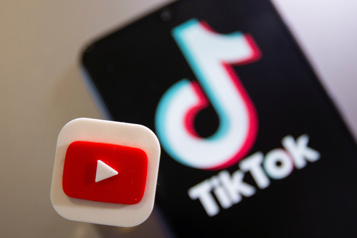 Russie Contesté en ligne, le pouvoir a TikTok et YouTube dans sa ligne de mire)
