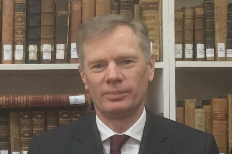 Hasil gambar untuk Iran: l'ambassadeur du Royaume-Uni a été brièvement arrêté