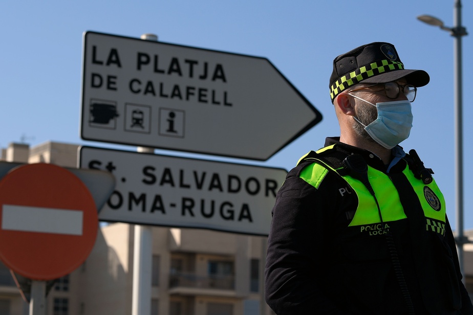 Des villes côtières espagnoles se barricadent pour empêcher l’arrivée de touristes