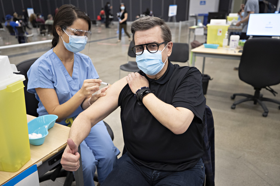 Coderre en faveur de la vaccination obligatoire pour les employés municipaux Coderre en faveur de la vaccination obligatoire pour les employés municipaux