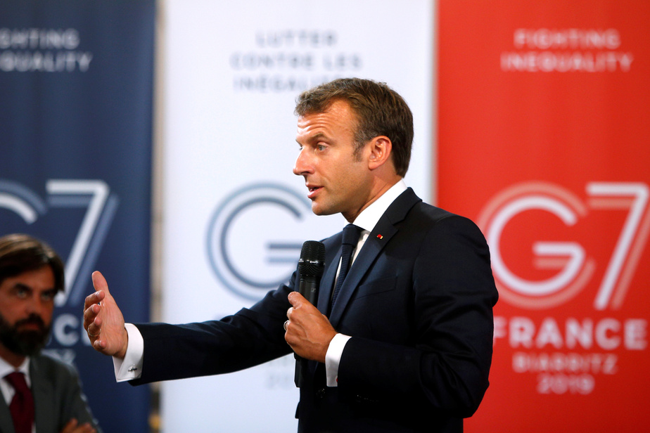 Macron accuse Bolsonaro à la veille du G7 — Feux en Amazonie Macron accuse Bolsonaro à la veille du G7 — Feux en Amazonie