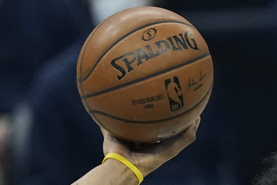 COVID-19 | Davantage de tests pour les non-vaccinés dans la NBA COVID-19 | Davantage de tests pour les non-vaccinés dans la NBA