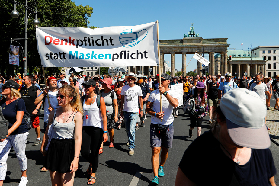 Manifestations samedi à Berlin: 45 policiers blessés Manifestations samedi à Berlin: 45 policiers blessés