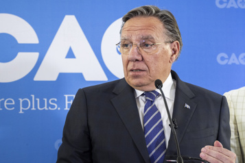 Raclée électorale dans Arthabaska Legault sans filtre ni tabou avec des citoyens de Québec