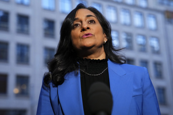 Bande de Gaza Anita Anand compte sur Israël pour autoriser les camions humanitaires canadiens