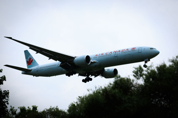  Les agents de bord d’Air Canada tiennent un vote de grève