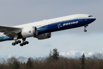 Boeing plombé par les déboires du 787 Dreamliner