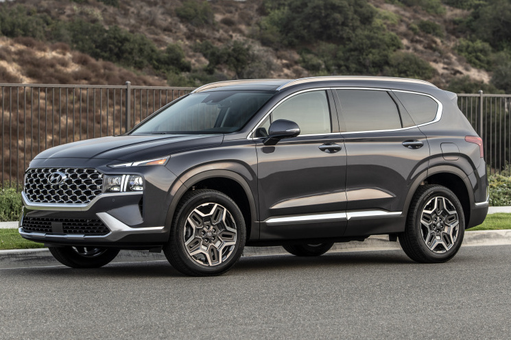 Le RAV4 rechargeable s'en vient !  Roulez Électrique - Votre référence en  électromobilité au Québec