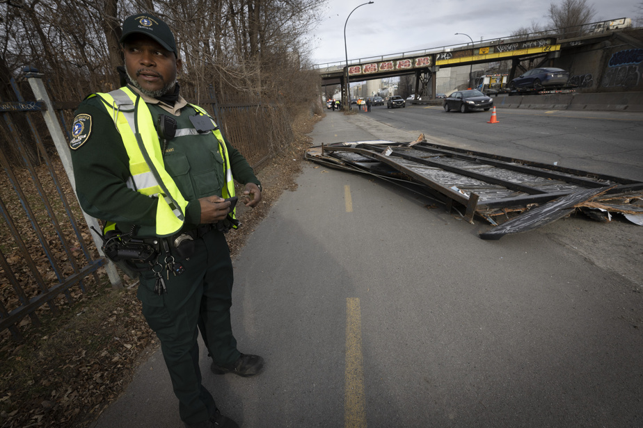 Émeutes. La police met en place un camion mobile pour remplacer