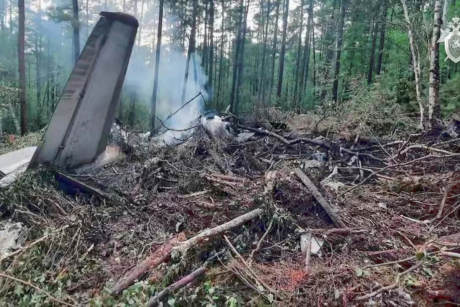 Crash d'avion en Russie : Boîtes noires révélatrices, deux pistes explorées