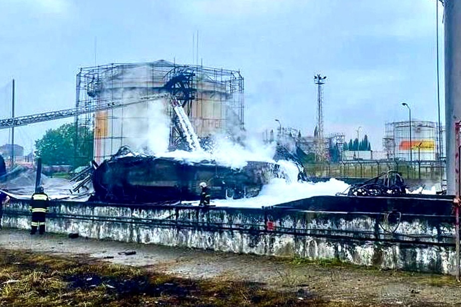 Incendie spectaculaire : Drones ukrainiens frappent un dépôt pétrolier en Russie