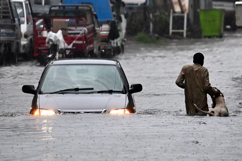 54 morts en 24 heures dans des pluies torrentielles