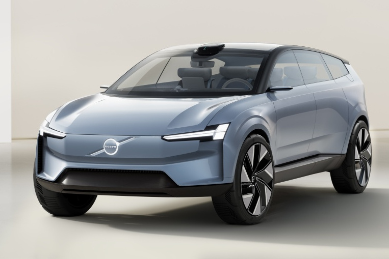 Volvo Dévoilement d’un VUS intermédiaire électrique en novembre