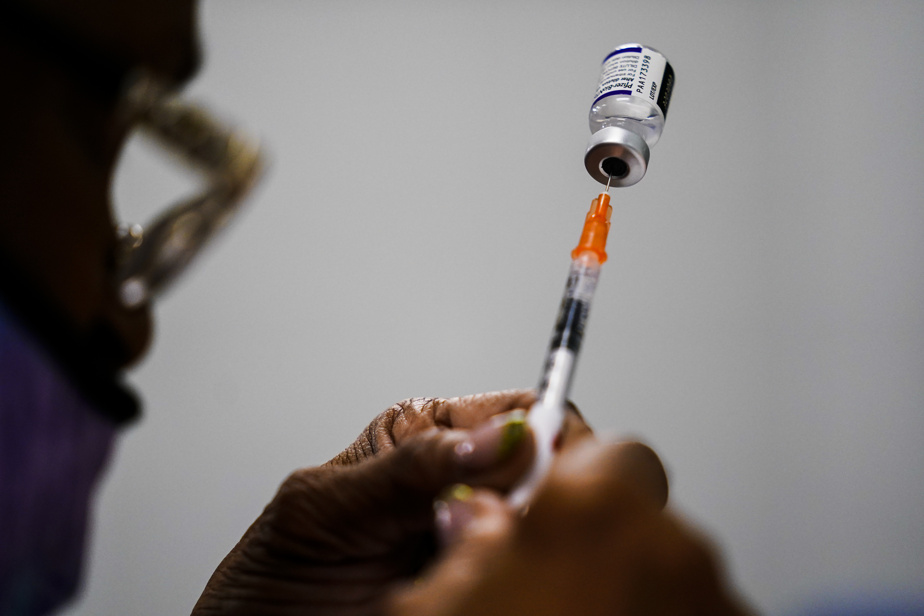 États-Unis | Des experts recommandent un rappel de vaccin spécifiquement pour Omicron États-Unis | Des experts recommandent un rappel de vaccin spécifiquement pour Omicron