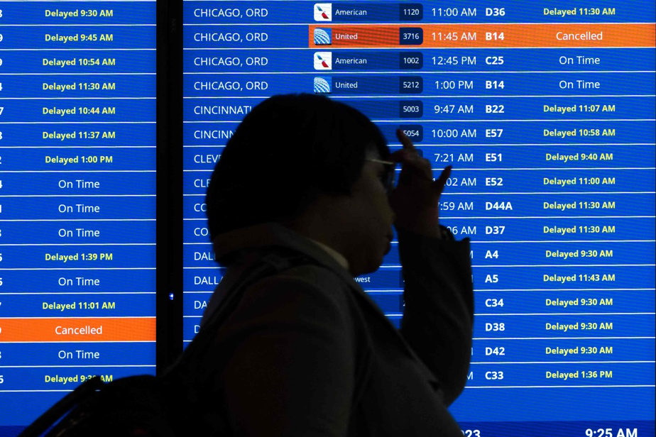 The failure that disrupted air traffic in the United States is linked to human error