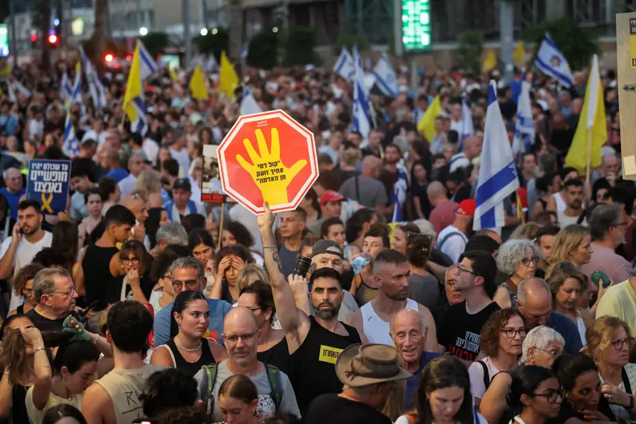 La rue israélienne gronde, enfin